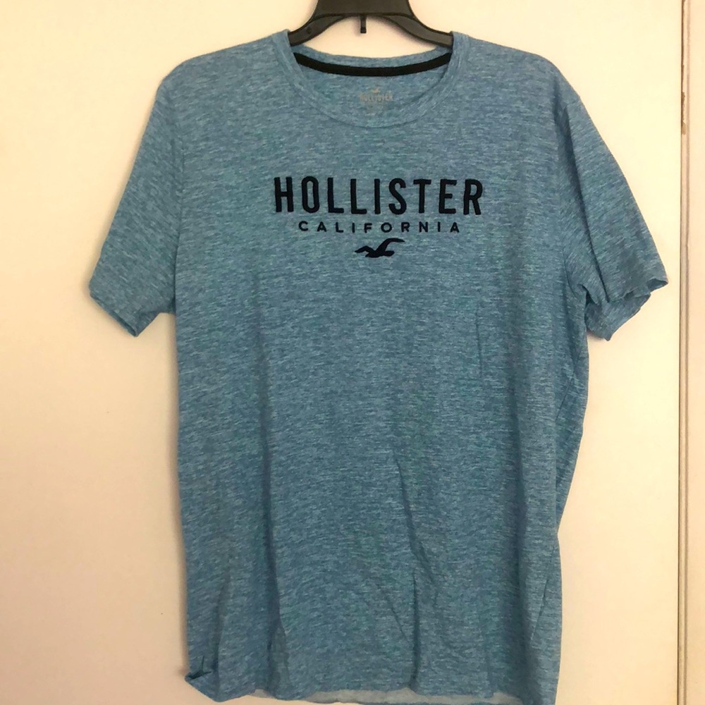 Hollister California light blue L tee shirt